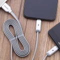 pol_pl_Remax-Twins-RC-078th-kabel-3w1-USB-micro-USB-Lightning-USB-C-2-1A-1-15M-srebrny-46720_2.jpg