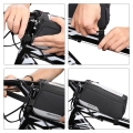 pol_pl_Wozinsky-torba-rowerowa-na-rame-pokrowiec-na-telefon-do-5-5-cala-1L-czarny-WBB6BK-50808_7.jpg