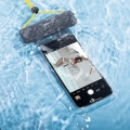 pol_pl_Baseus-uniwersalny-wodoodporny-pokrowiec-etui-na-telefon-max-7-2-na-basen-nad-wode-IPX8-czarny-ACFSD-DG1-59676_10.jpg