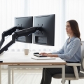 MACLEAN UCHWYT NA 2 MONITORY, SPRĘŻYNA GAZOWA, 17"-32", 2-10KG, CZARNY MC-134